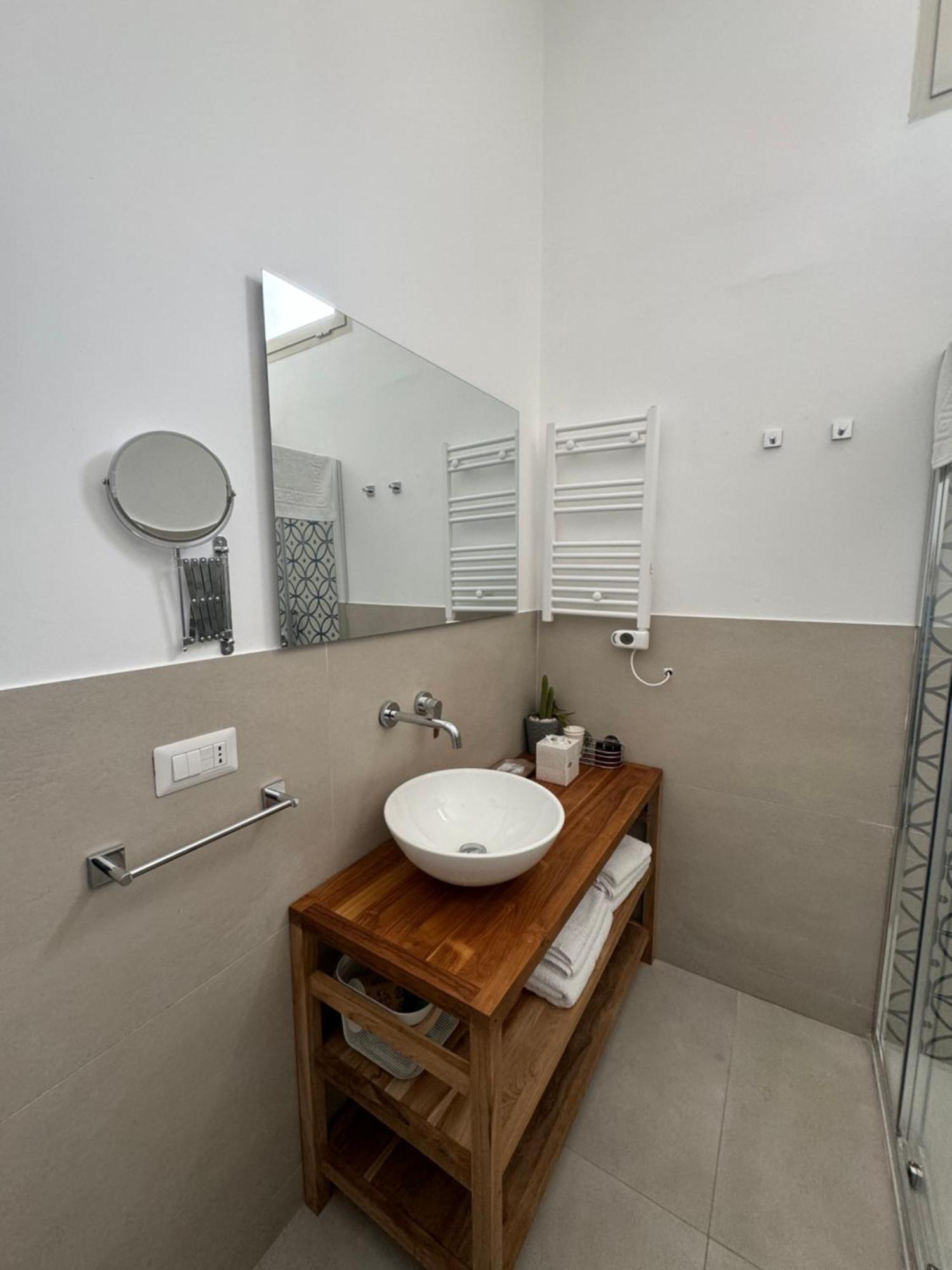 Zefiro Suites Lecce Ngoại thất bức ảnh
