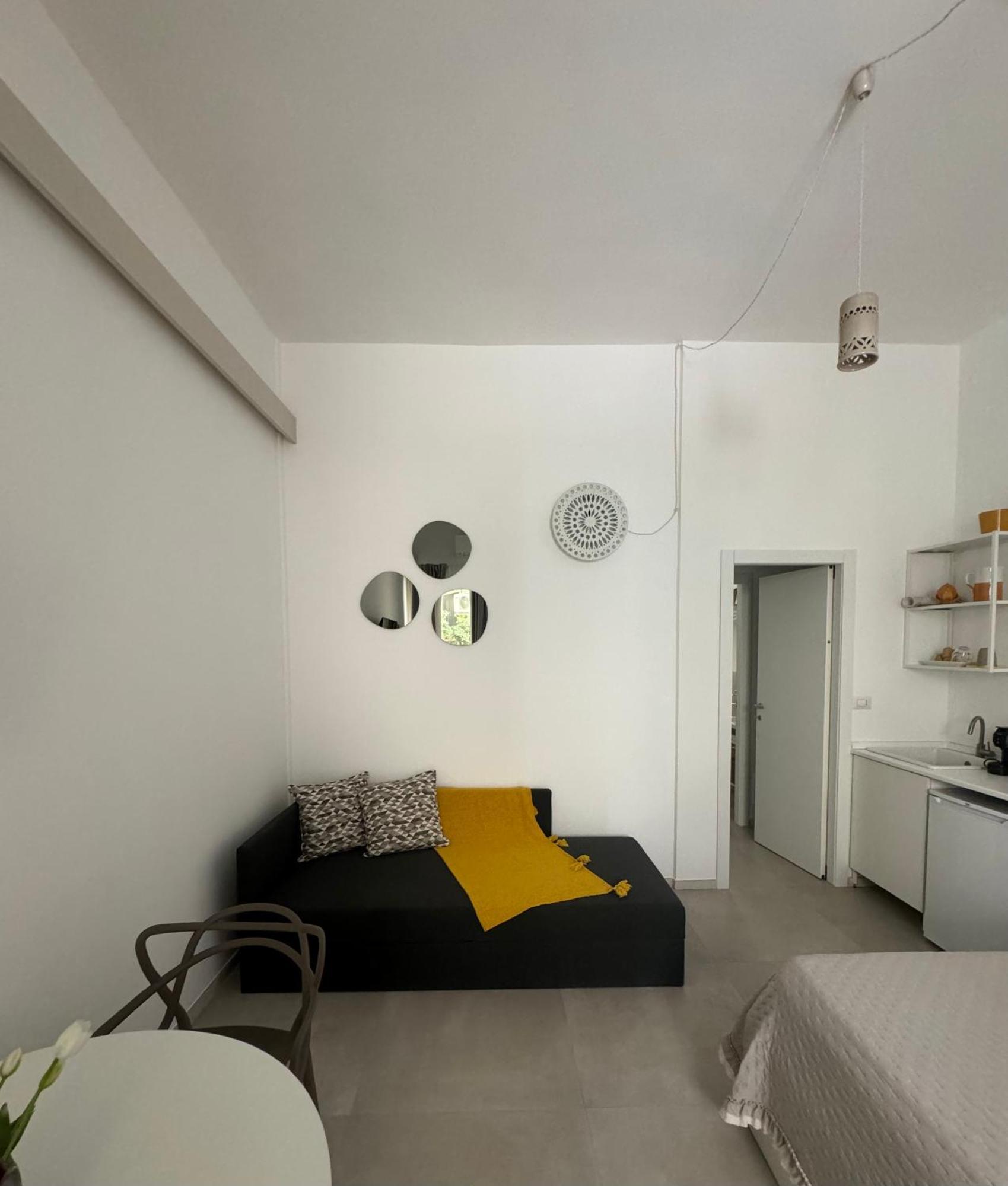 Zefiro Suites Lecce Ngoại thất bức ảnh